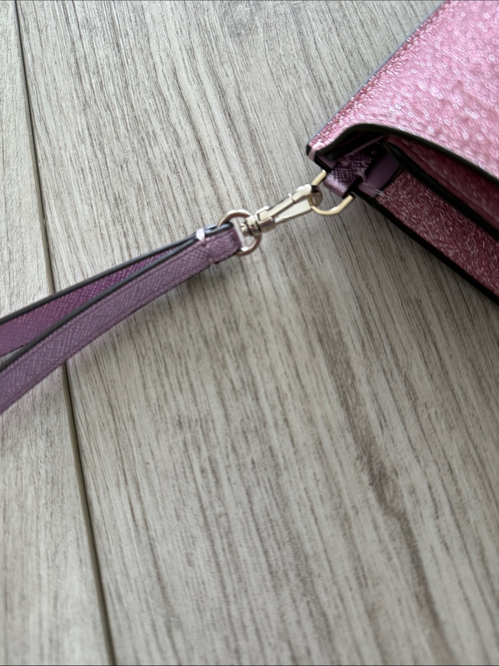 Kate Spade Boxed Pink Glimmer Glitter Mixed Material Phone Wristlet - Picture 7 of 10